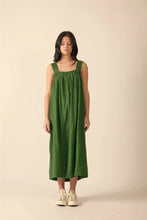 Load image into Gallery viewer, GREEN LINEN DRESS
