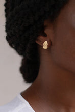 Load image into Gallery viewer, PAMOZA EARRINGS - YEWO

