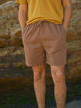 Load image into Gallery viewer, MENS SHORTS TAN
