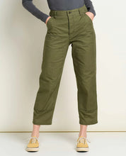 Load image into Gallery viewer, W&#39;S JUNIPER UTILITY PANT | OLIVE | TOAD &amp; CO.
