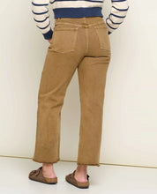 Load image into Gallery viewer, BALSAM SEEDED CUTOFF PANT | HONEY BROWN - TOAD &amp; CO.
