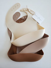 Load image into Gallery viewer, SILICONE BIB - SAND
