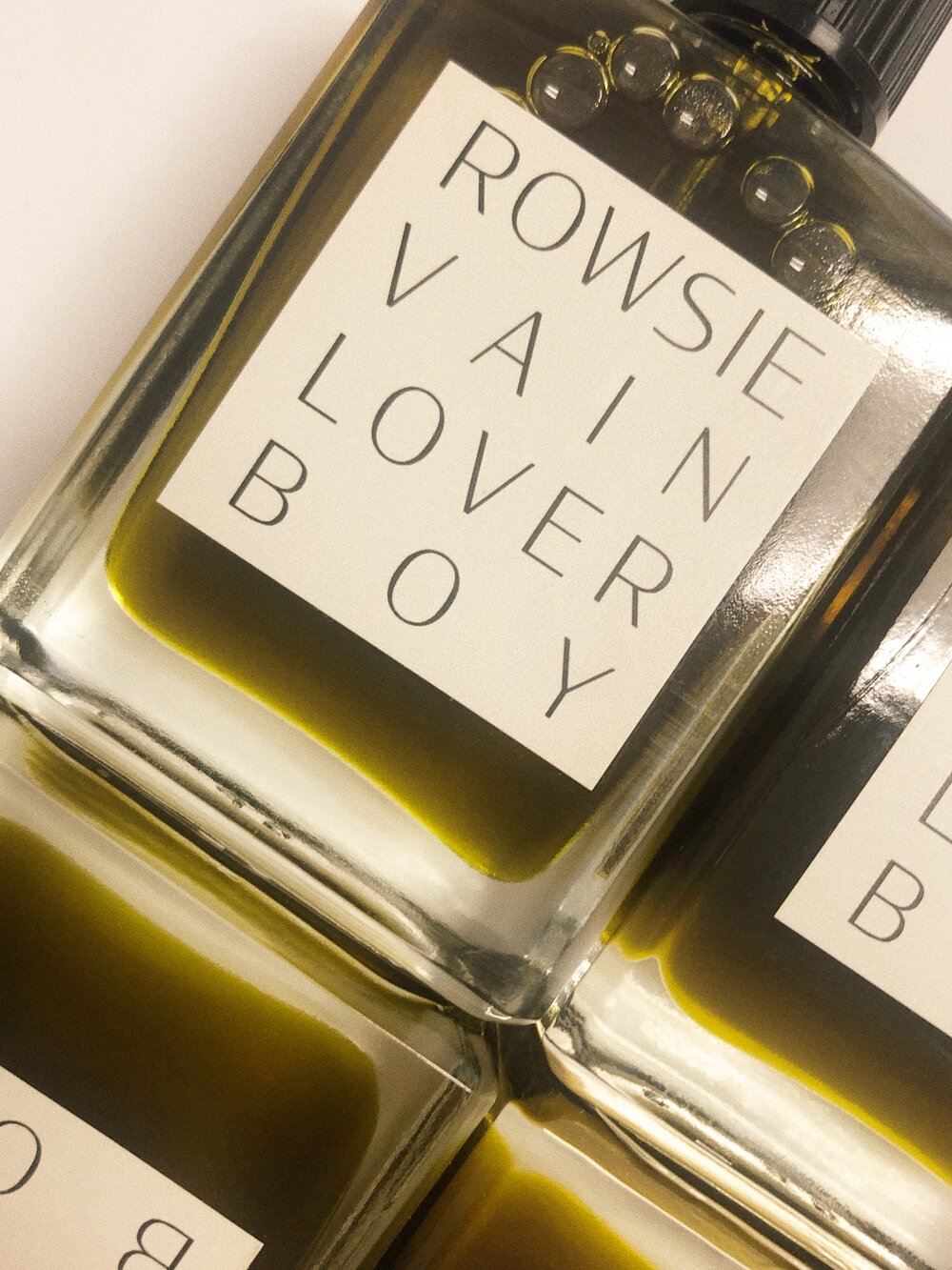 Rowsie Vain Loverboy Fragrance - Thumbnail 2