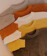 Load image into Gallery viewer, CHUNKY KNITTED SWEATER I RUST I BETTRKIND
