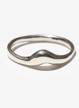 Load image into Gallery viewer, LOW TIDE RING | SILVER - MONEH BRISEL JEWLRY
