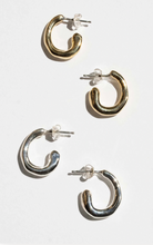 Load image into Gallery viewer, FLUID HOOPS | SMALL  | SILVER - MONEH BRISEL JEWELRY
