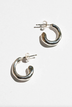 Load image into Gallery viewer, FLUID HOOPS | SMALL  | SILVER - MONEH BRISEL JEWELRY
