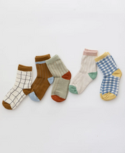 Load image into Gallery viewer, MY BEST FRIEND SOCKS | OAT
