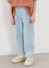 Load image into Gallery viewer, MOM JEANS | BLUE

